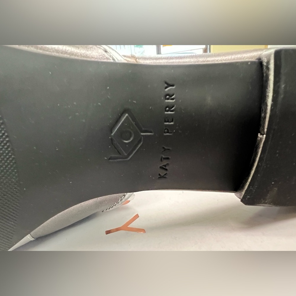 Katy Perry - size 5 M - NEW in box Gun Metal Gray Pointed Slip-On Mules with Bow - Picture 11 of 12